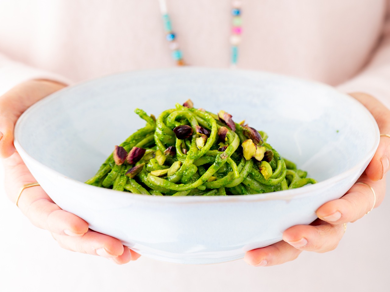 pasta con pesto di cavolo nero e pistacchi